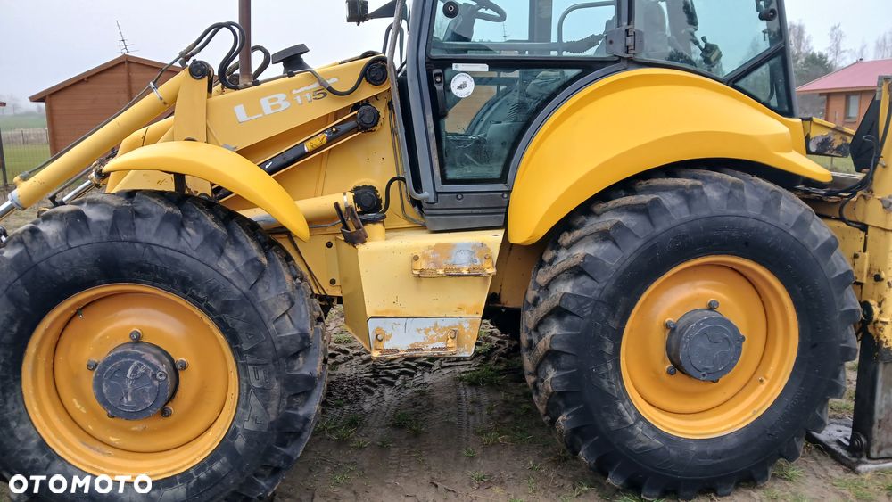 New Holland LB 115 - 7
