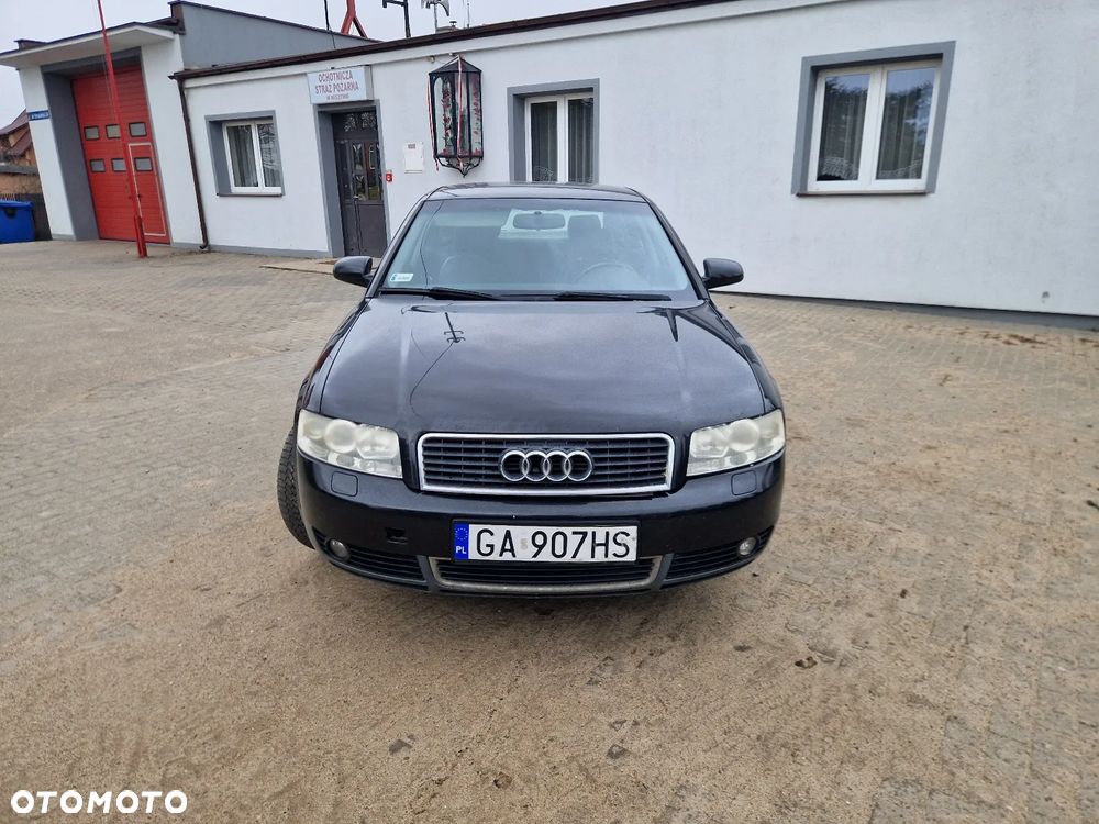 Audi A4 Limousine - 13