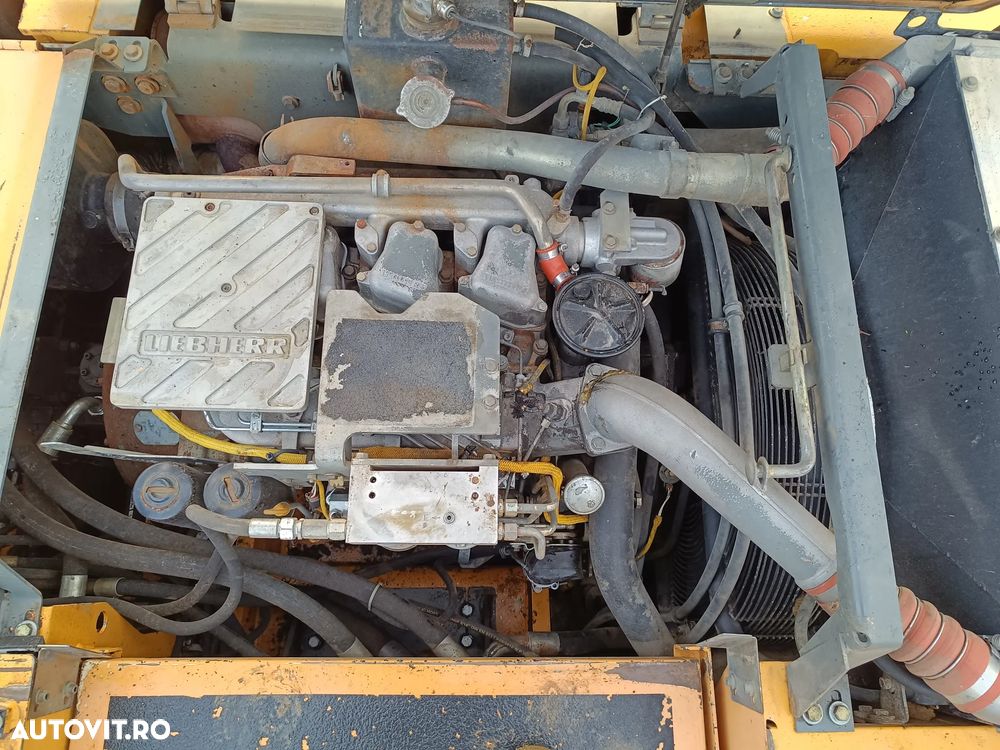 Liebherr R924B HDSL - 12