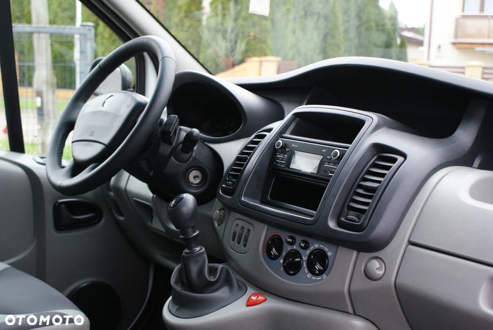Renault Trafic - 12