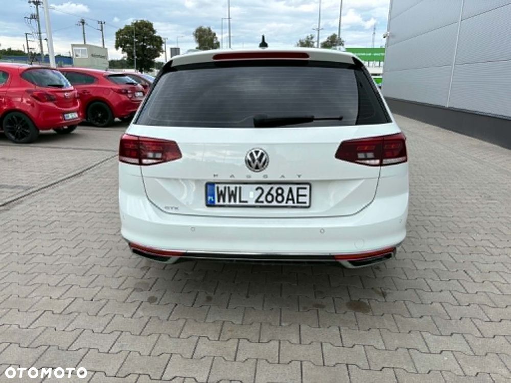 Volkswagen Passat - 5