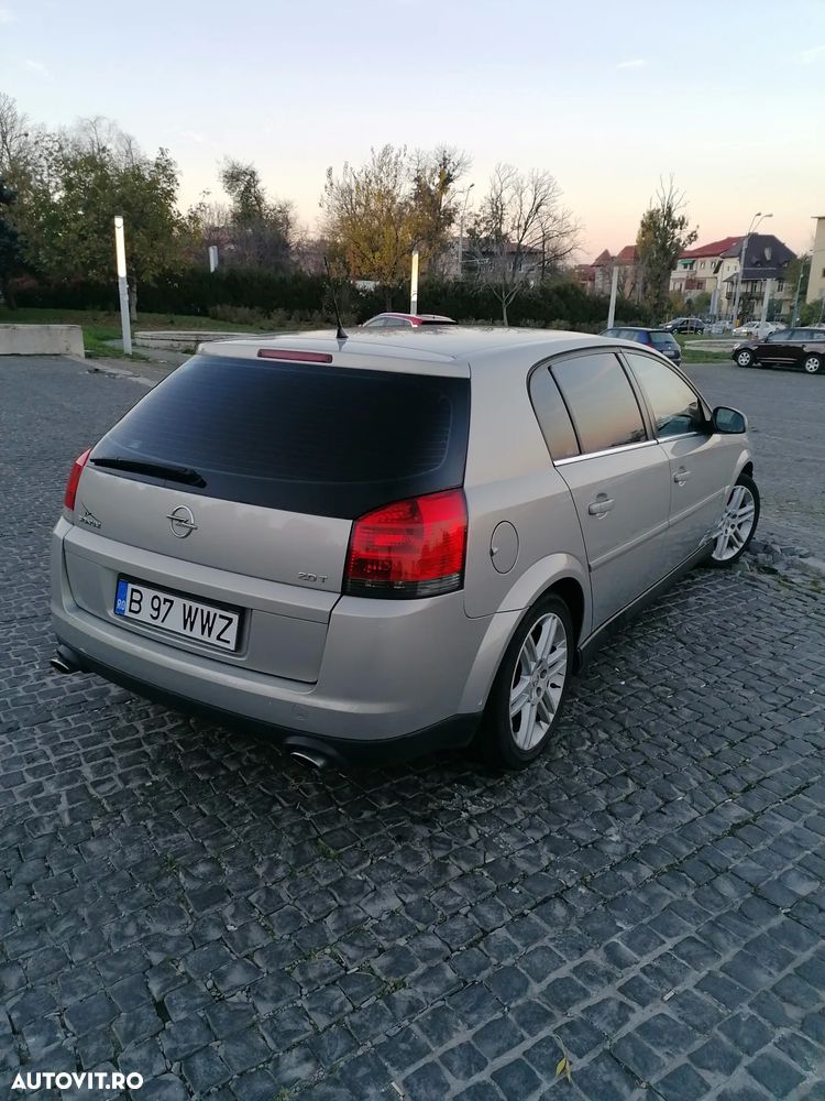 Opel Signum 2.0i Turbo Cosmo - 3