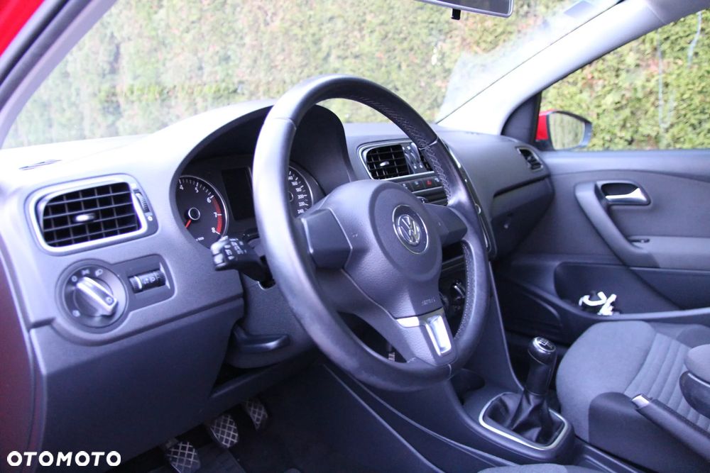 Volkswagen Polo - 13