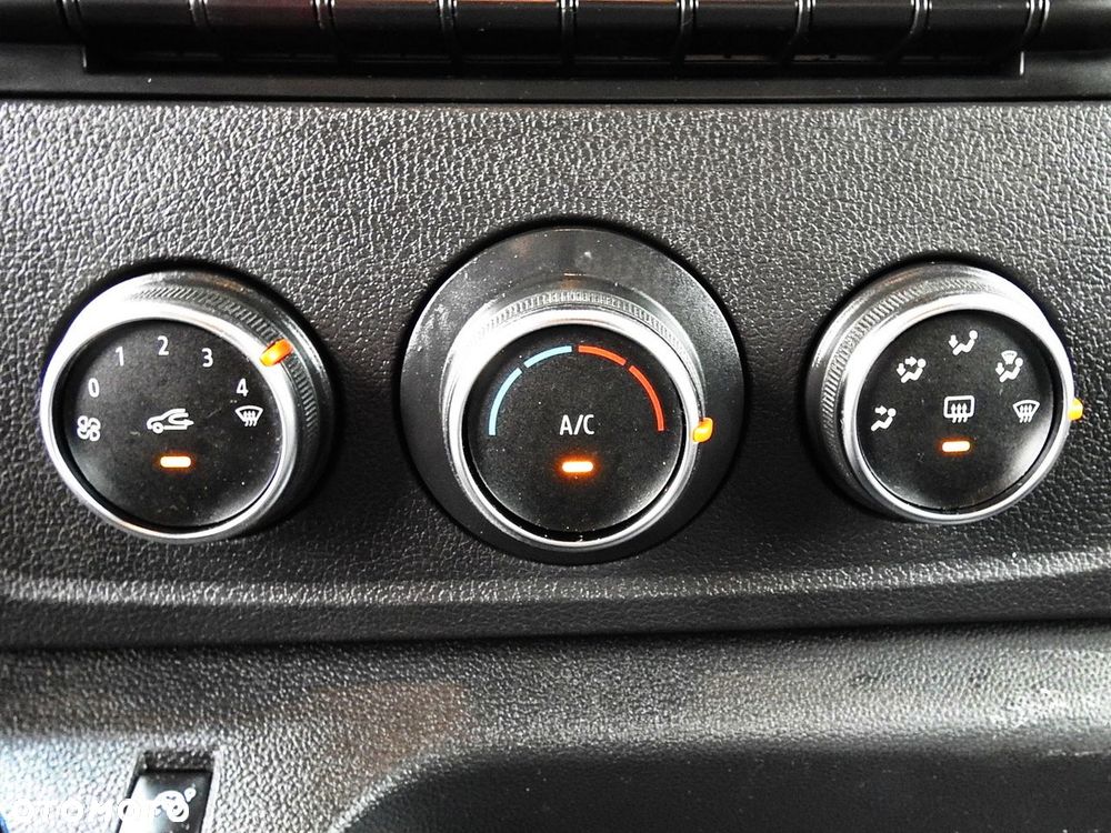 Renault MASTER PLANDEKA 10 PALET WEBASTO TEMPOMAT KLIMATYZACJA LEDY PNEUMATYKA  165KM - 36