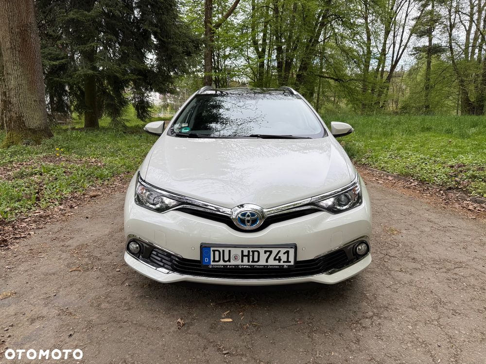 Toyota Auris 1.8 Executive - 5
