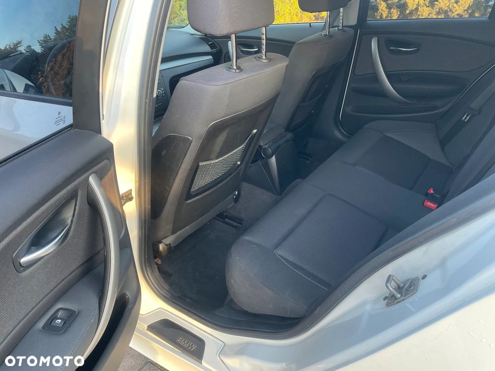 BMW Seria 1 116i Edition Sport - 8