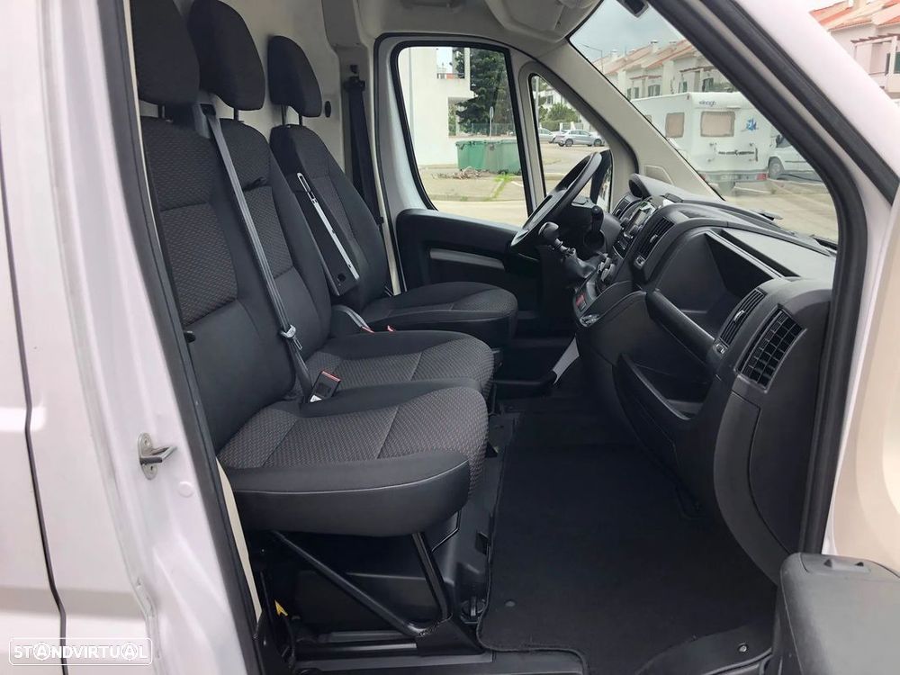 Peugeot Boxer 2.2 BlueHDi L2H2 Premium 140cv IVA / GARANTIA MARCA - 28