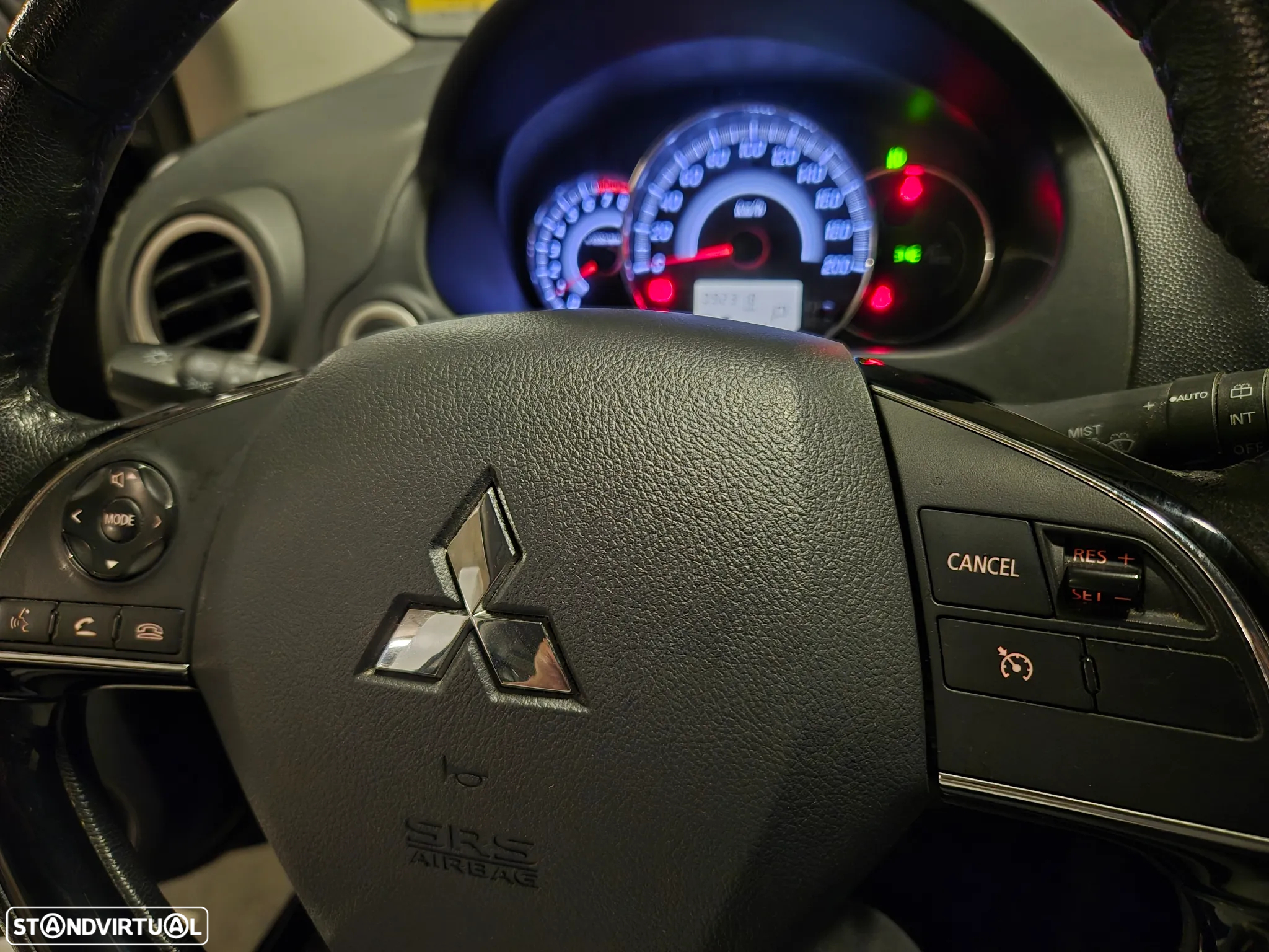 Mitsubishi Space Star 1.2 Intense CVT - 12