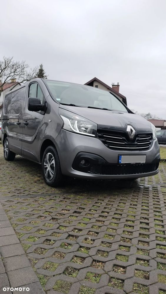 Renault Trafic - 2