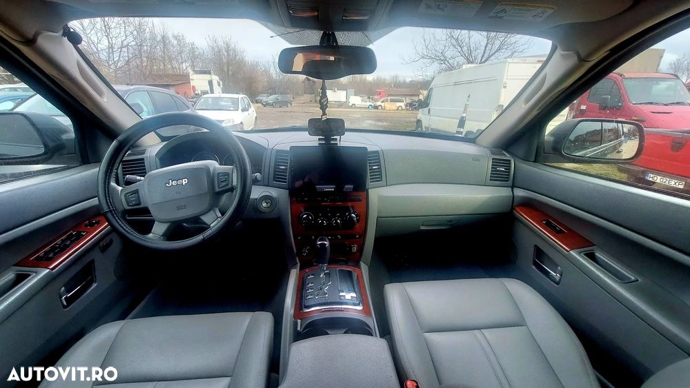 Jeep Grand Cherokee - 7