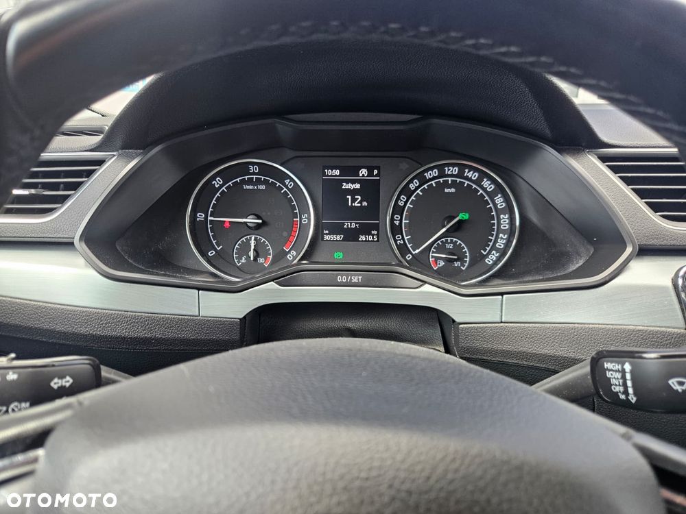 Skoda Superb 2.0 TDI SCR Ambition DSG - 13