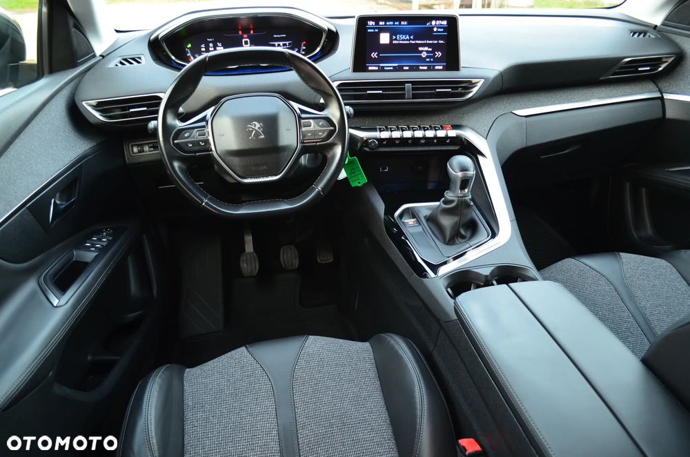 Peugeot 3008 - 11