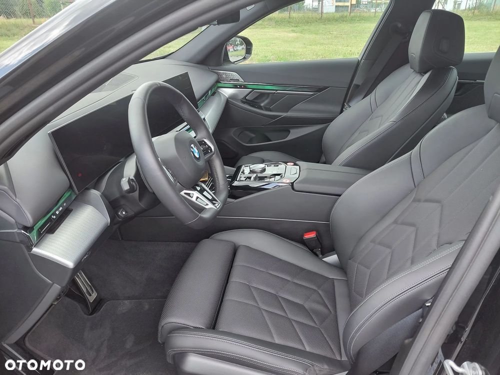 BMW Seria 5 530i mHEV M Sport sport - 2