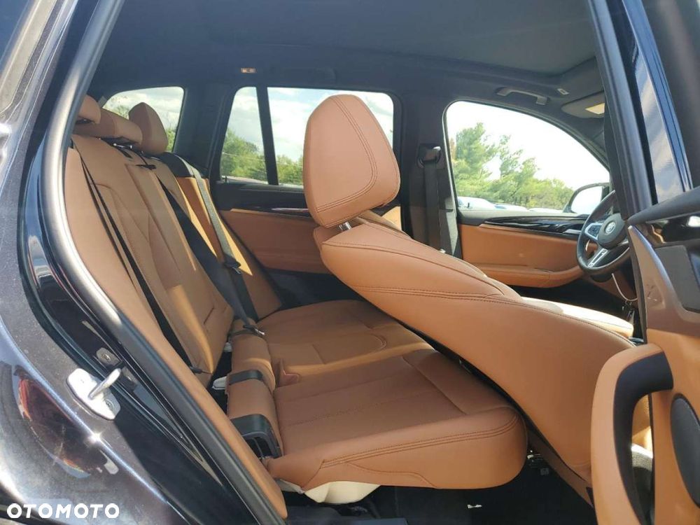 BMW X3 - 11