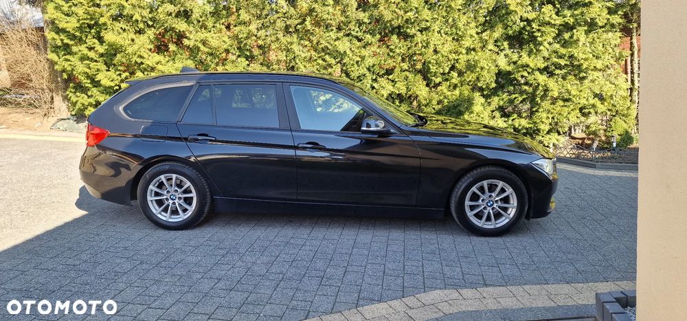 BMW Seria 3 318d Sport Line - 11