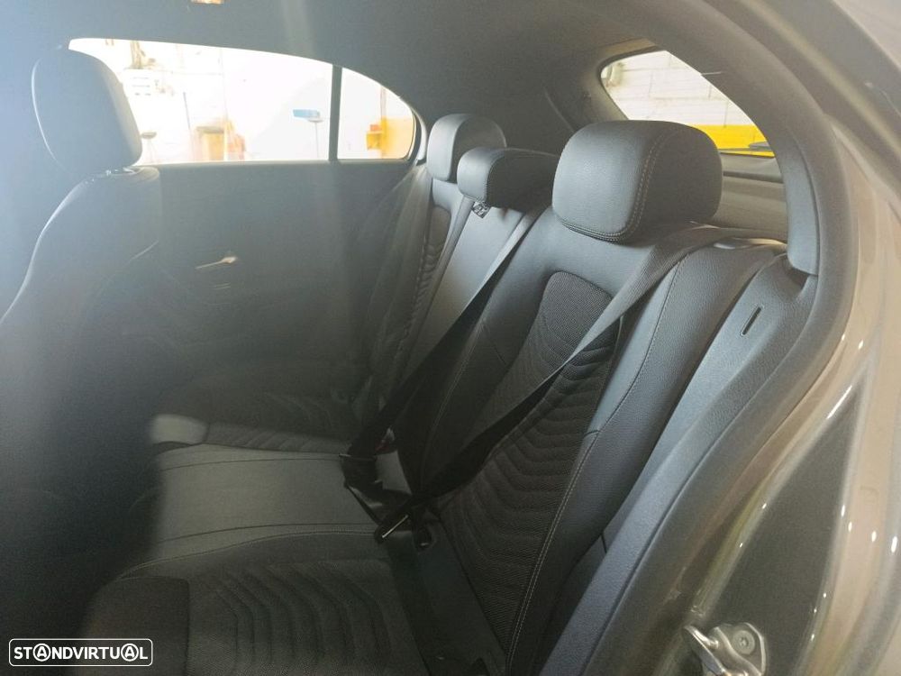 Mercedes-Benz A 250 e Style Plus - 8