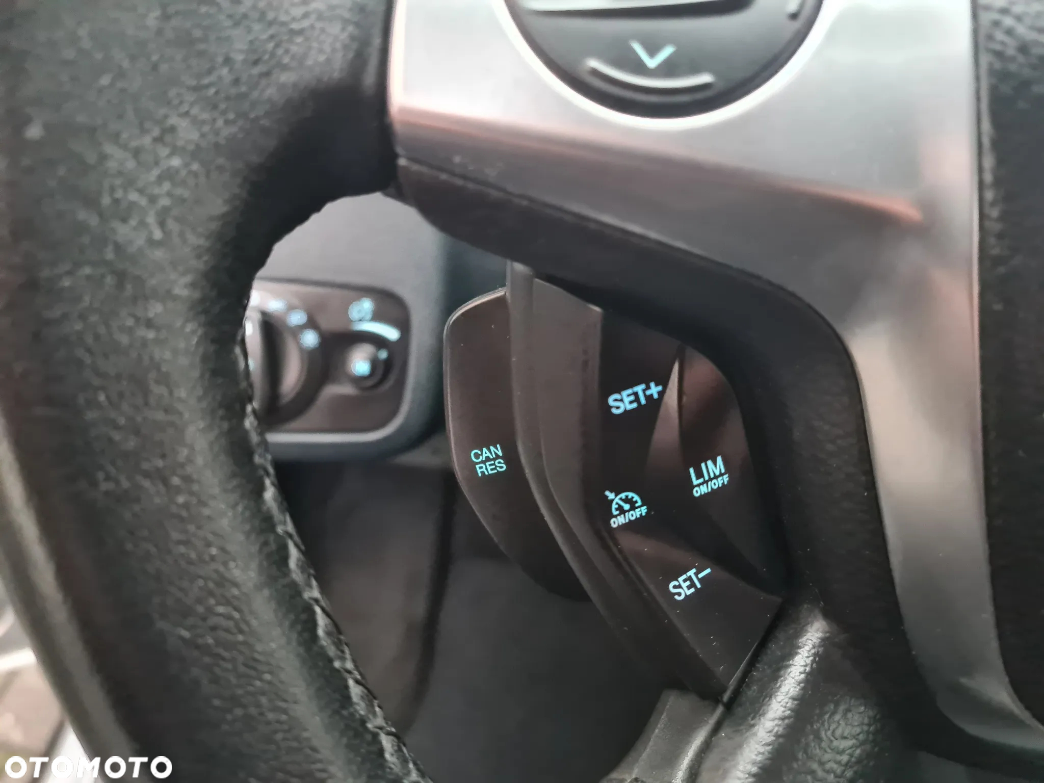 Ford Grand C-MAX 2.0 TDCi Titanium - 35