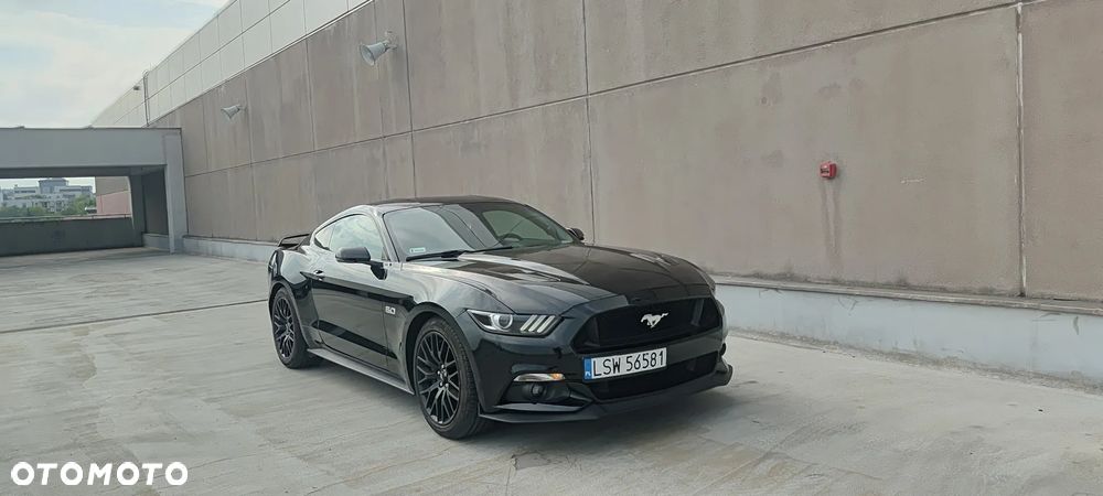 Ford Mustang - 1