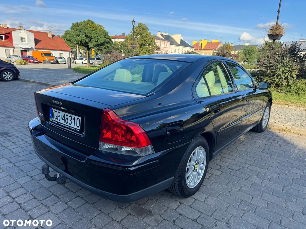 Volvo S60 2.4 Kinetic - 3