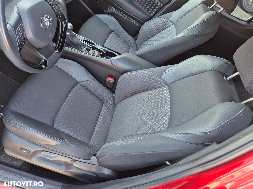 Toyota C-HR 2.0 HSD 184 CP 4x2 CVT Style - 17