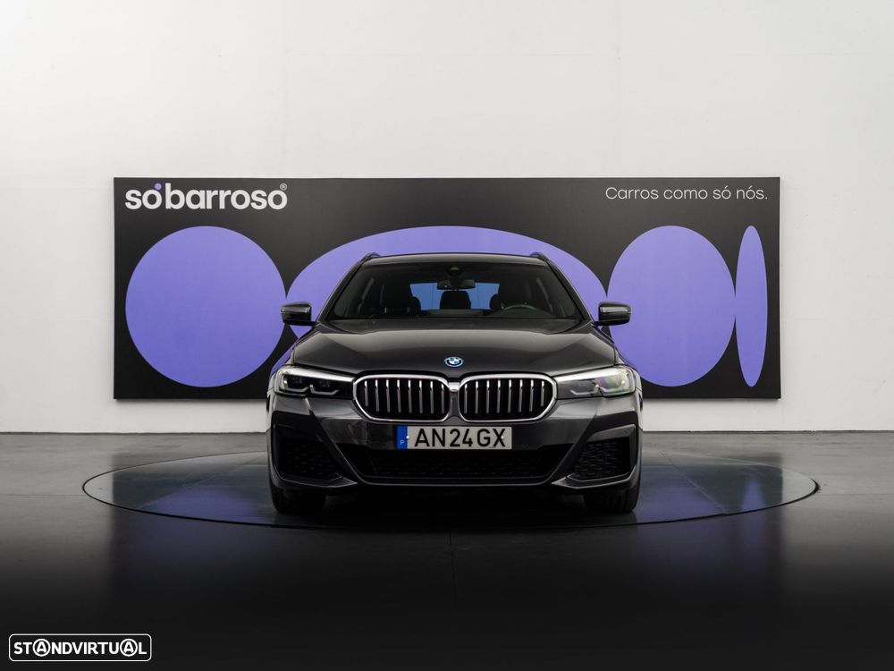 BMW 520 e Pack M - 8
