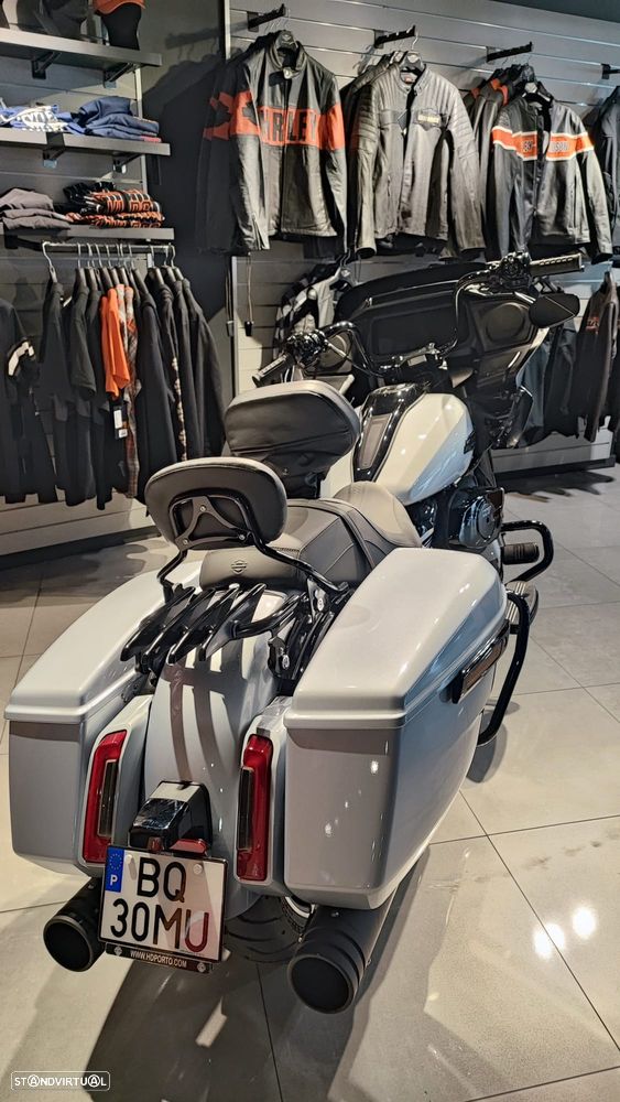 Harley-Davidson Road Glide - 6