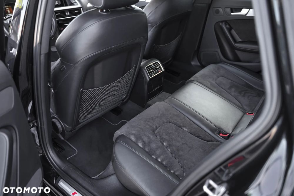 Audi A4 Avant 2.0 TDI - 20