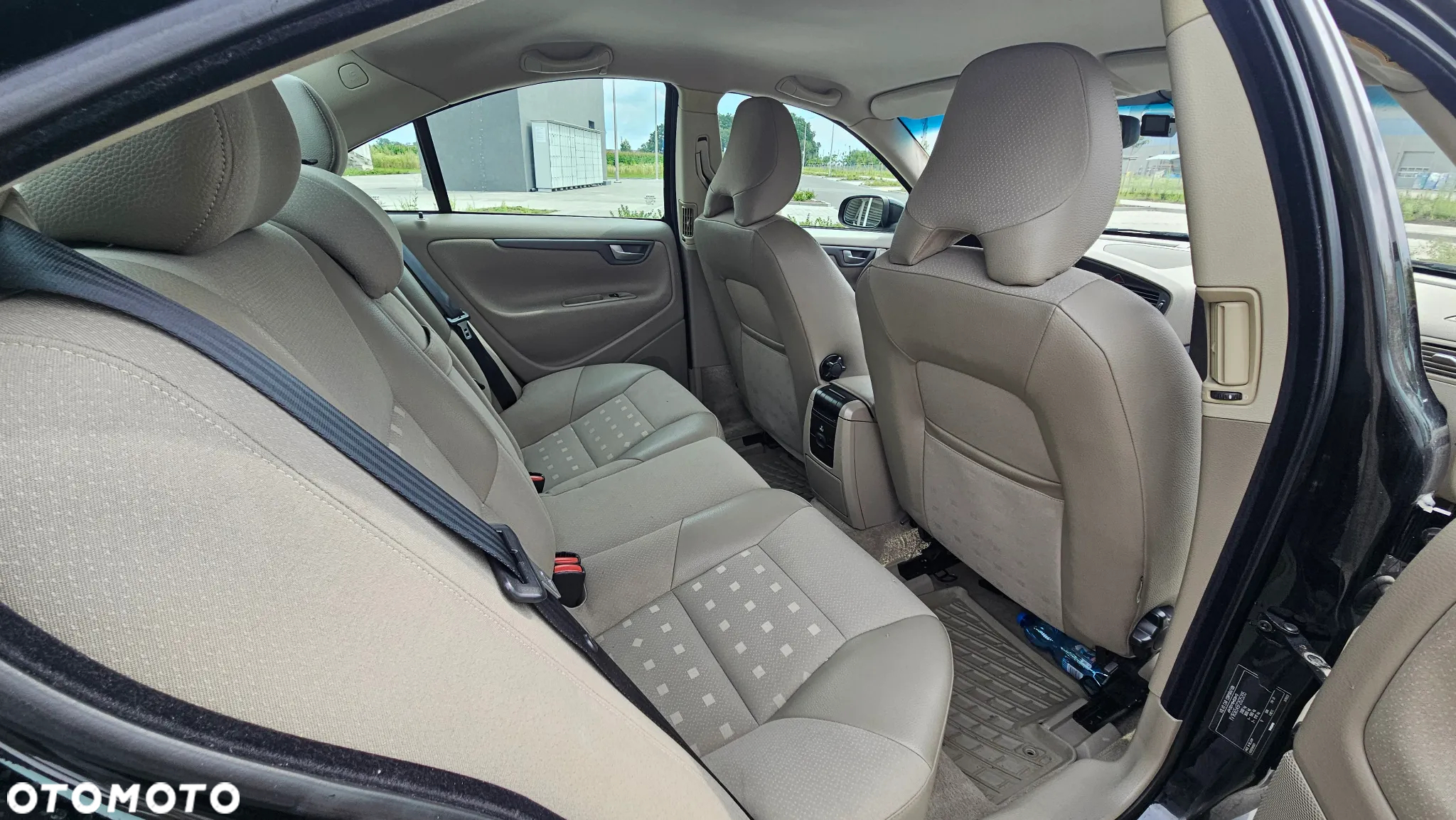 Volvo S60 2.4 Kinetic - 9