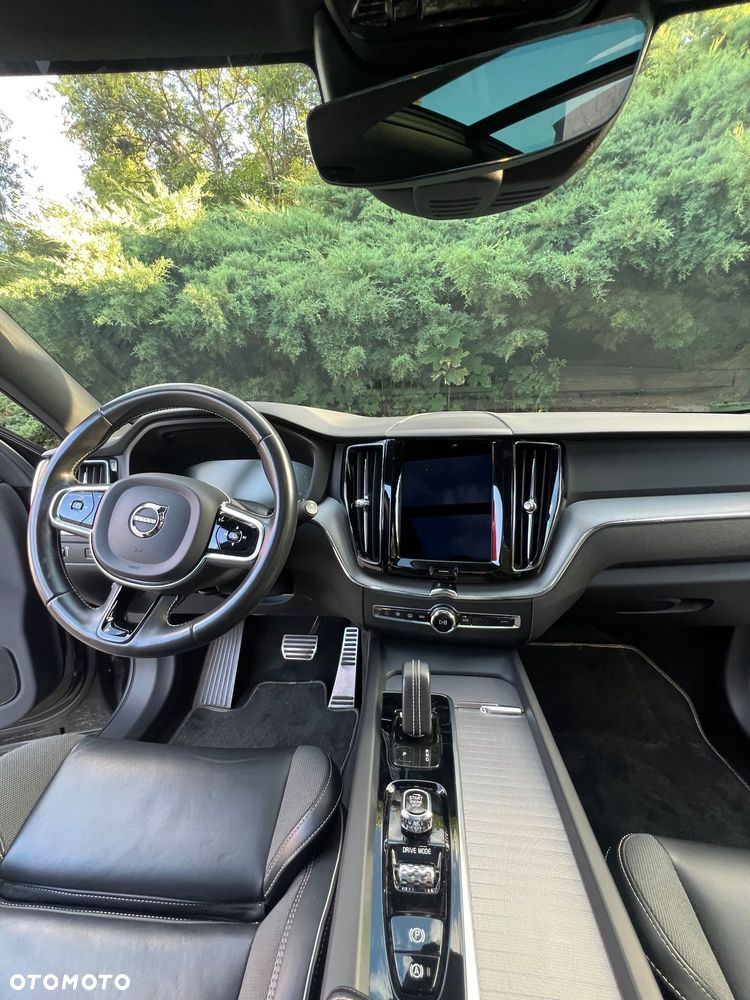 Volvo XC 60 B4 B R-Design - 8