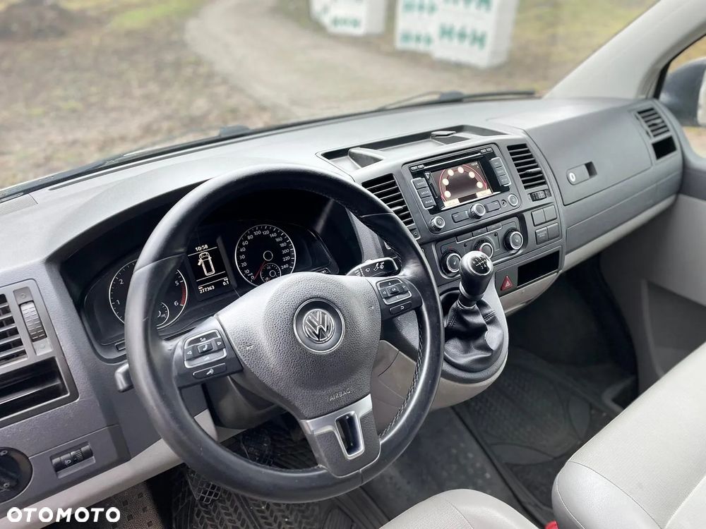Volkswagen Transporter - 13