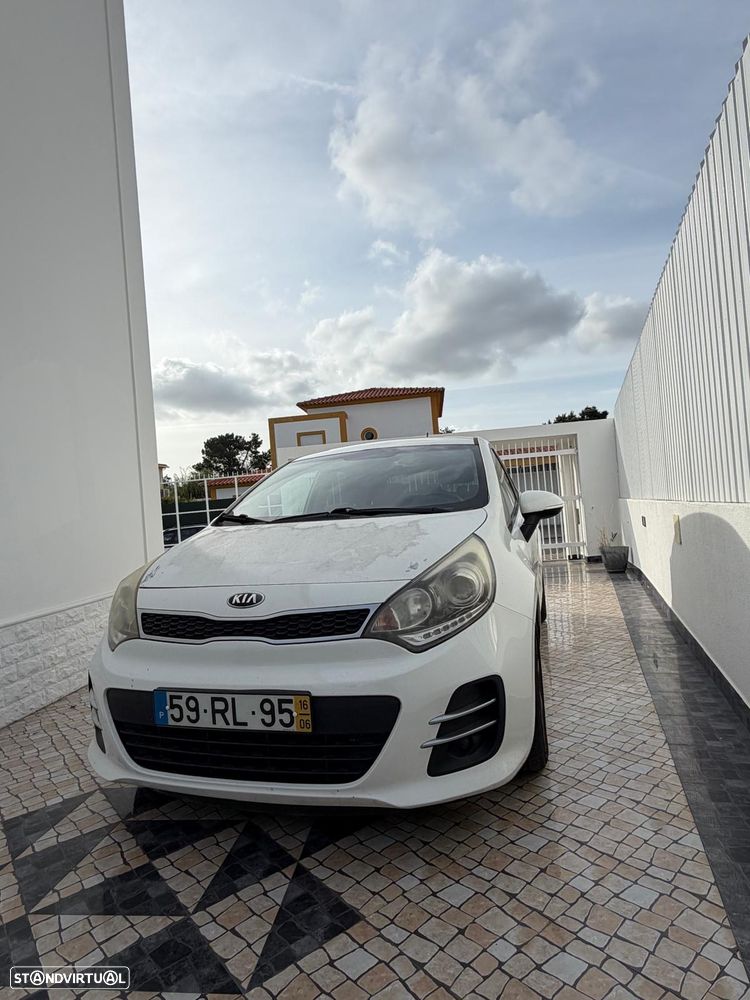 Kia Rio 1.1 CRDi LX - 1