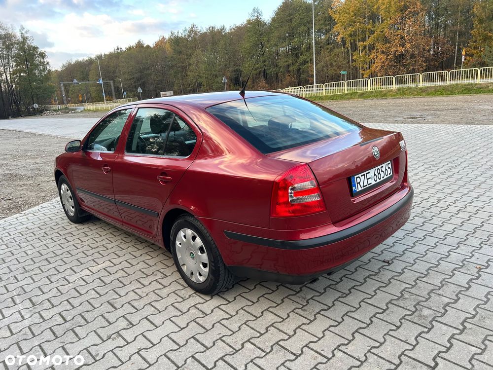 Skoda Octavia 2005 photo 4