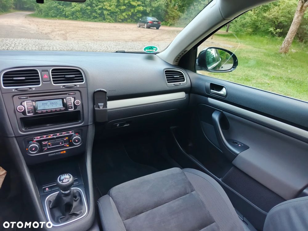 Volkswagen Golf 2.0 TDI DPF Highline - 10