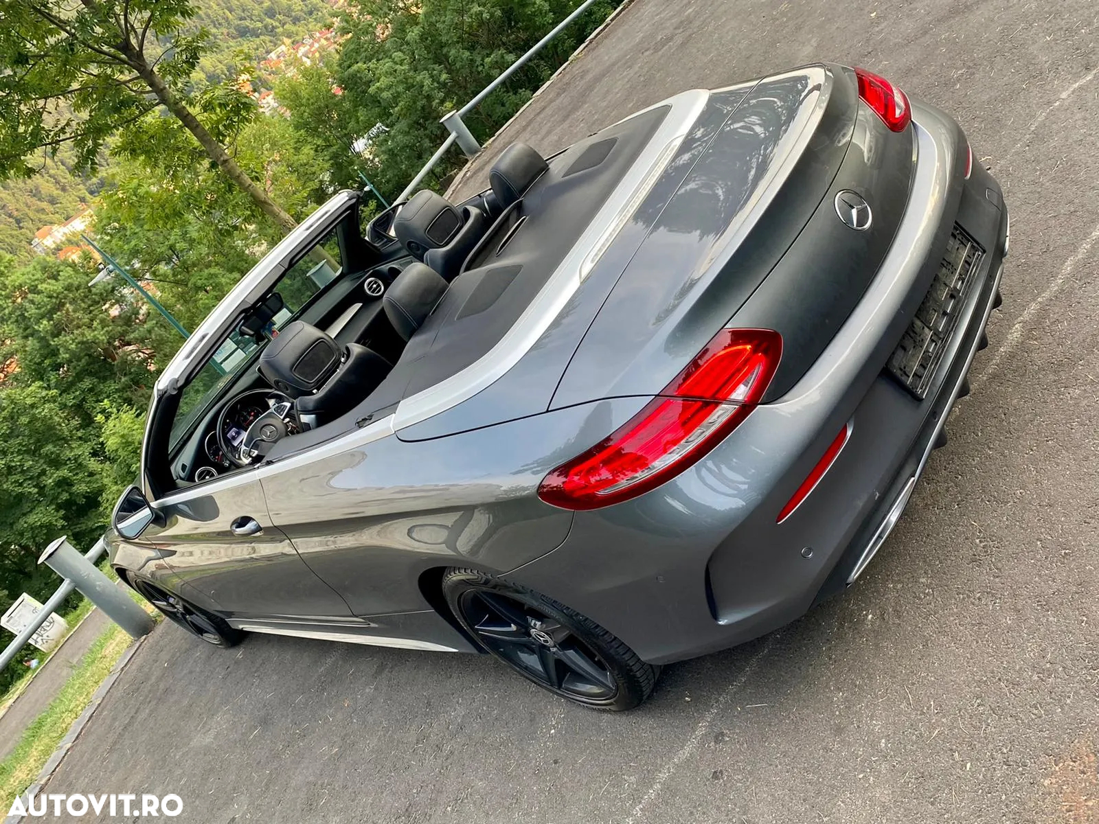 Mercedes-Benz C 220 d Cabrio 4Matic 9G-TRONIC - 3