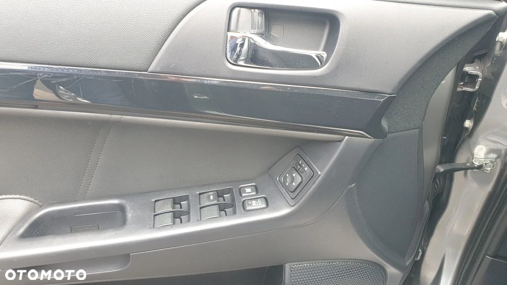 Mitsubishi Lancer 1.6 ClearTec Edition - 33