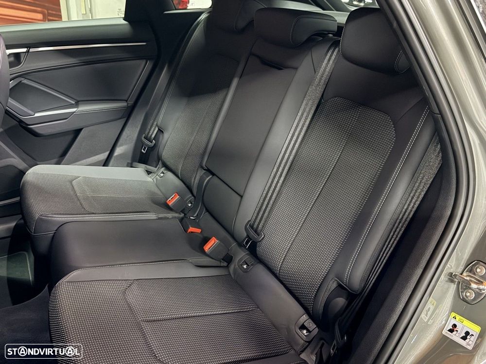 Audi Q3 45 TFSIe S line S tronic - 8