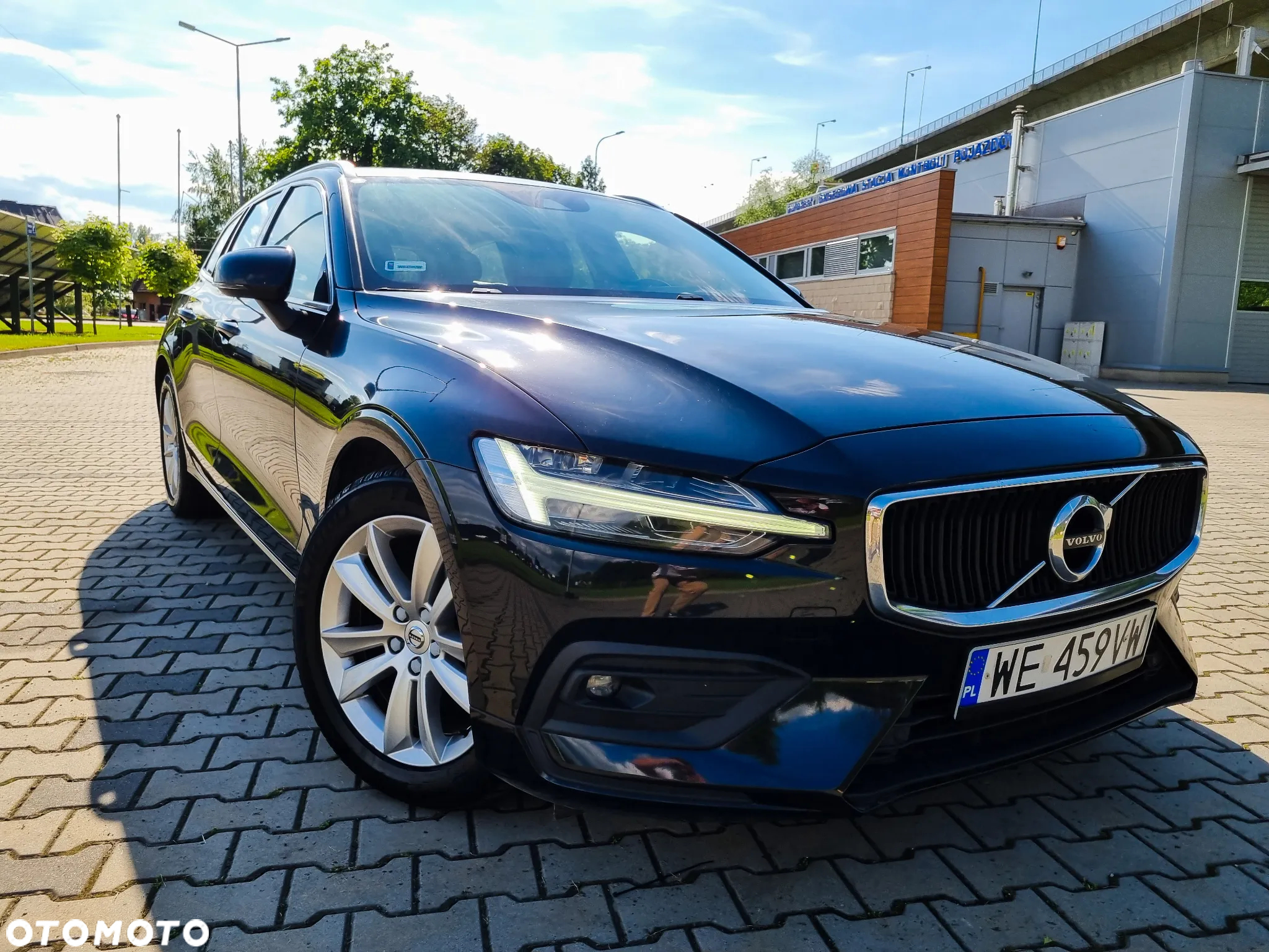 Volvo V60 D4 Momentum Pro - 9