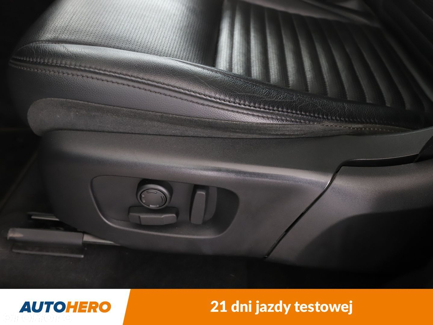 Land Rover Discovery Sport - 33