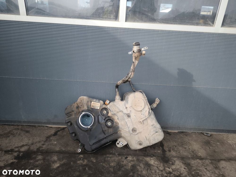 BAK ZBIORNIK PALIWA AUDI A4 B8 A5 8T 8K0201021FR DIESEL BEZ OPIŁKÓW ! - 1