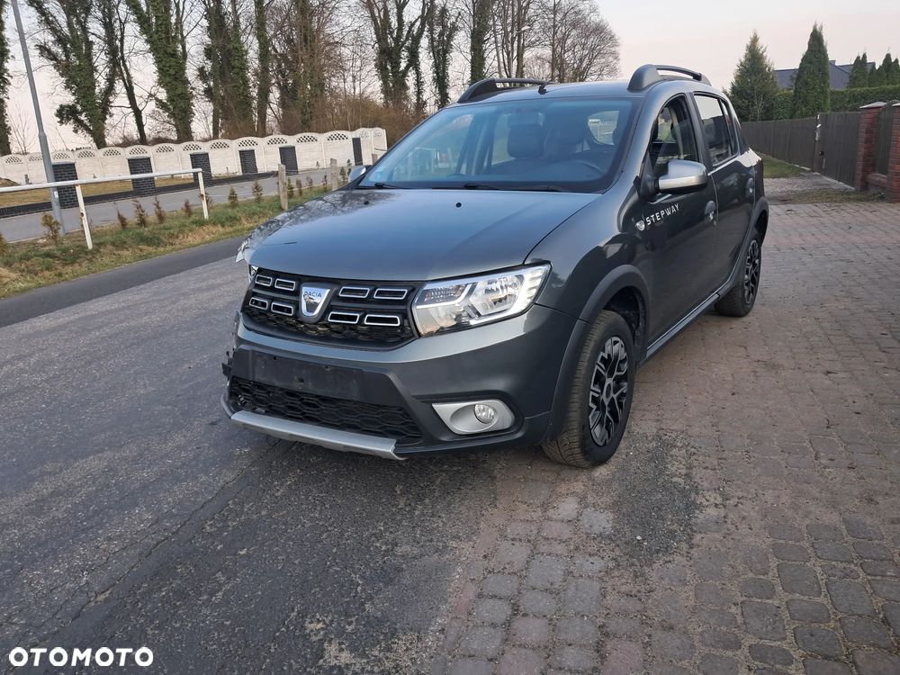 Dacia Sandero Stepway dCi 90 (S&S) Celebration - 1