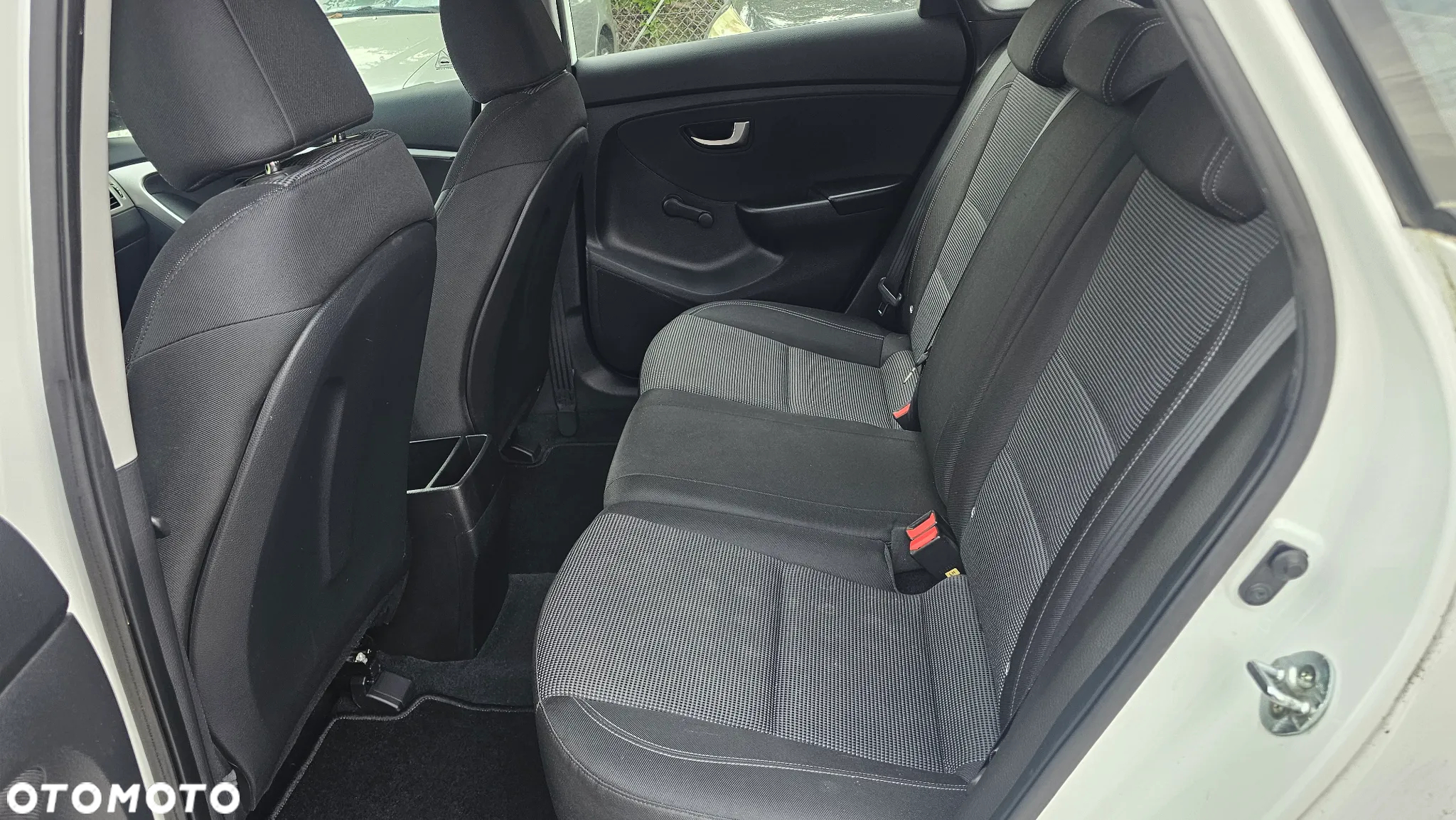 Hyundai i30 1.6 CRDi Comfort - 14