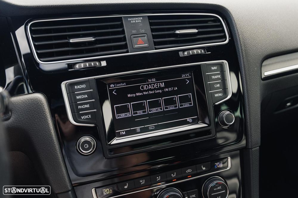 VW Golf 2.0 TSI R DSG - 30