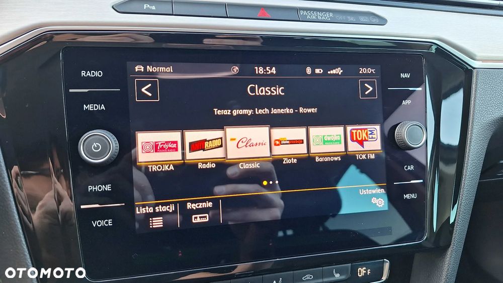 Volkswagen Passat - 32