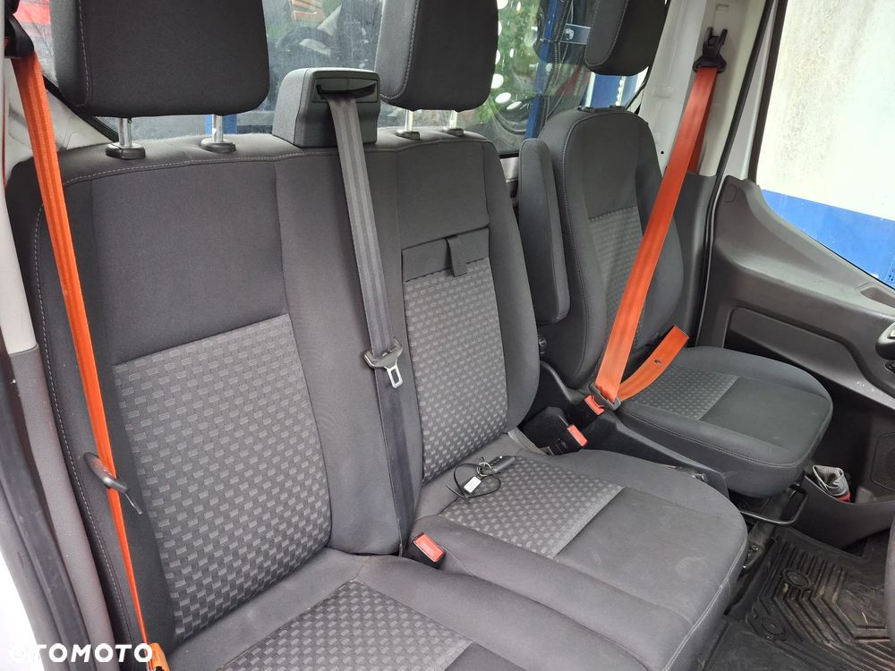 Ford Transit - 9
