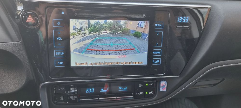 Toyota Auris 1.6 Premium - 10