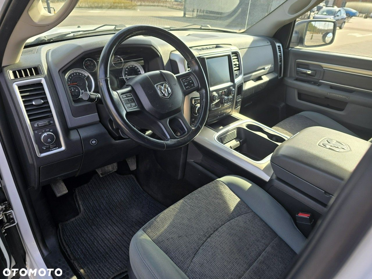 Dodge RAM 1500 5.7 4x4 - 7