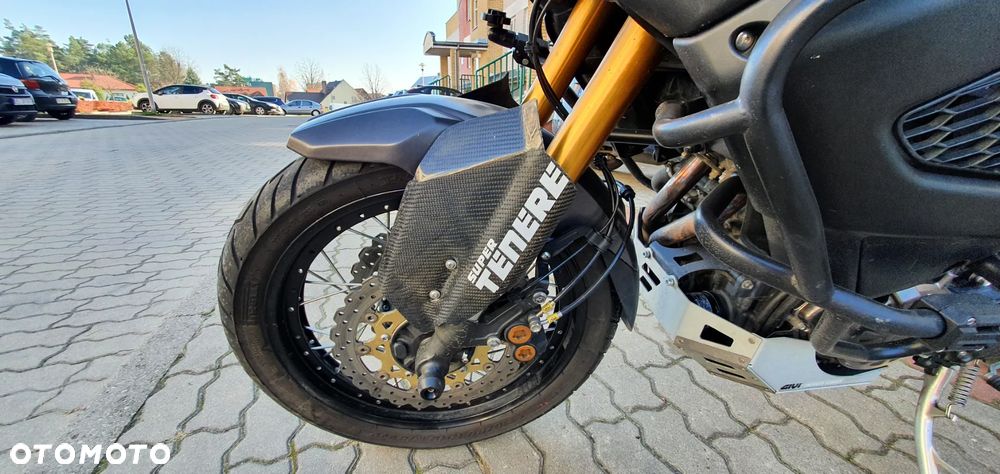 Yamaha Super Tenere - 24