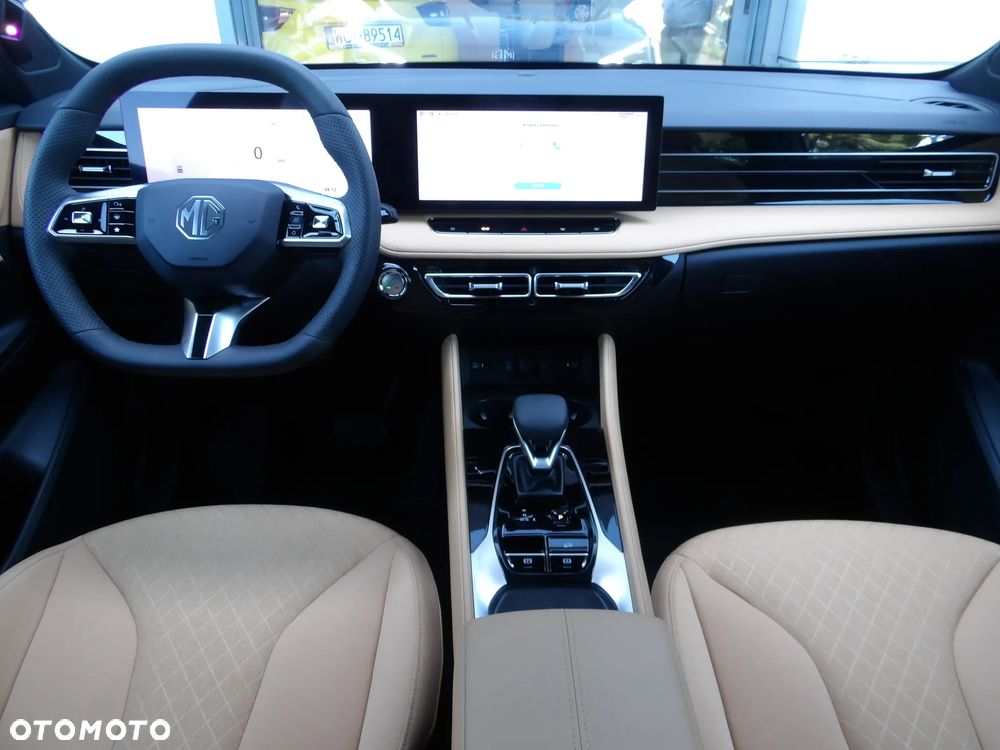 MG HS 1.5 T-GDI Excite DCT - 21