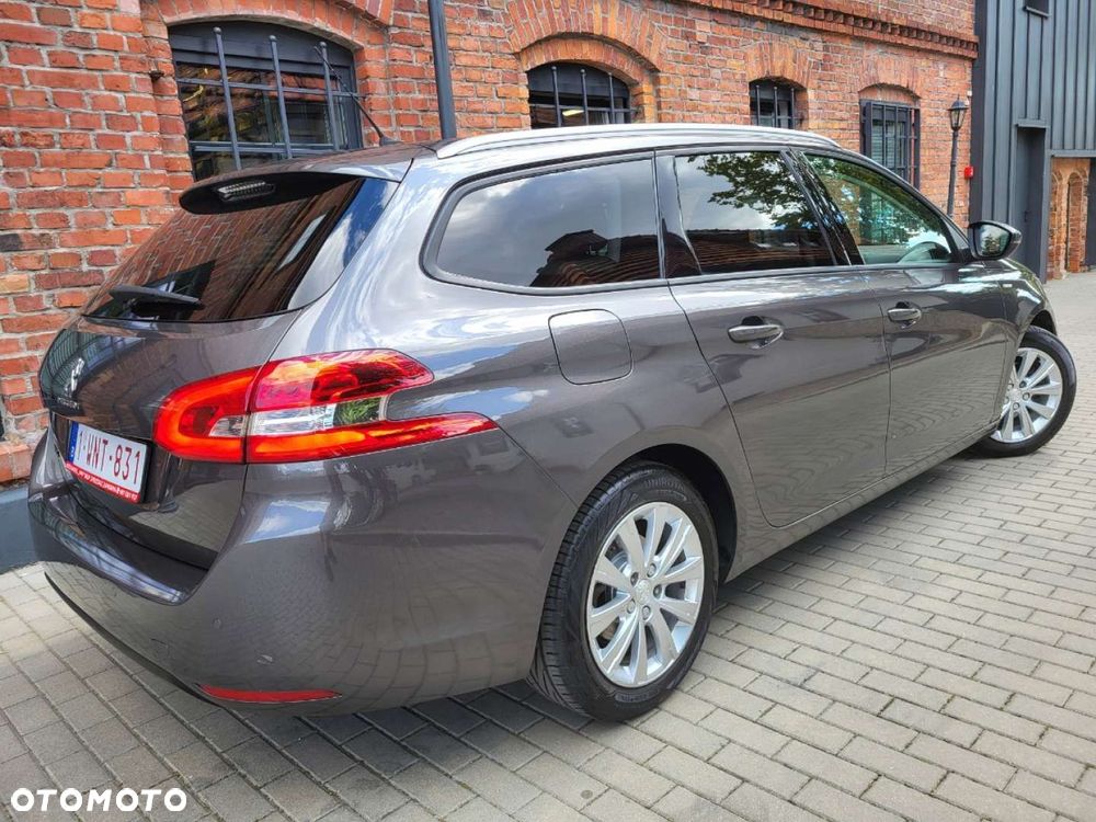 Peugeot 308 - 5