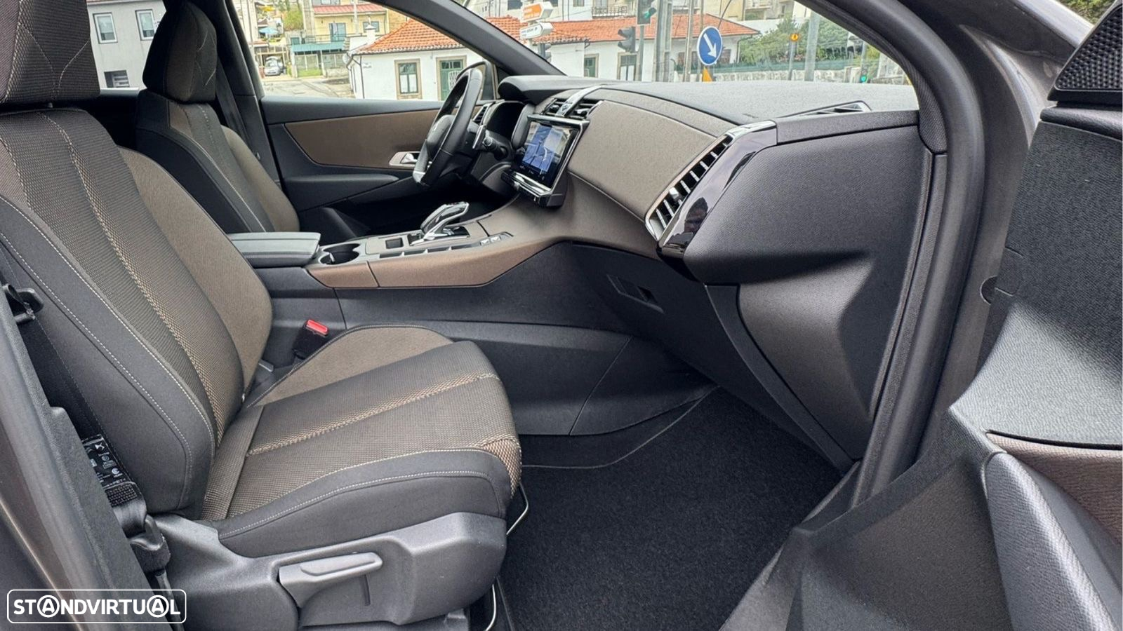 DS DS7 Crossback 1.5 BlueHDi Be Chic EAT8 - 10